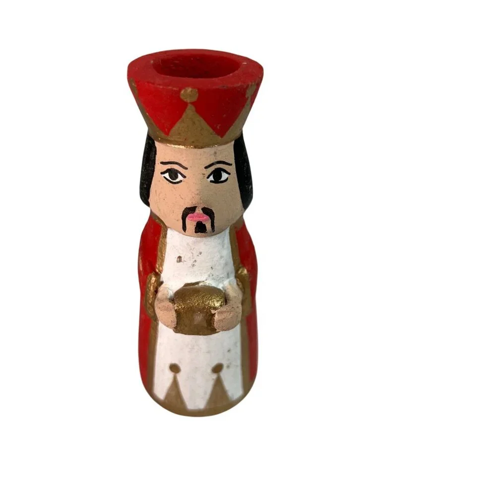 Hand-Painted Ceramic Nativity Set With 12 Pieces - Picture 5 of 13